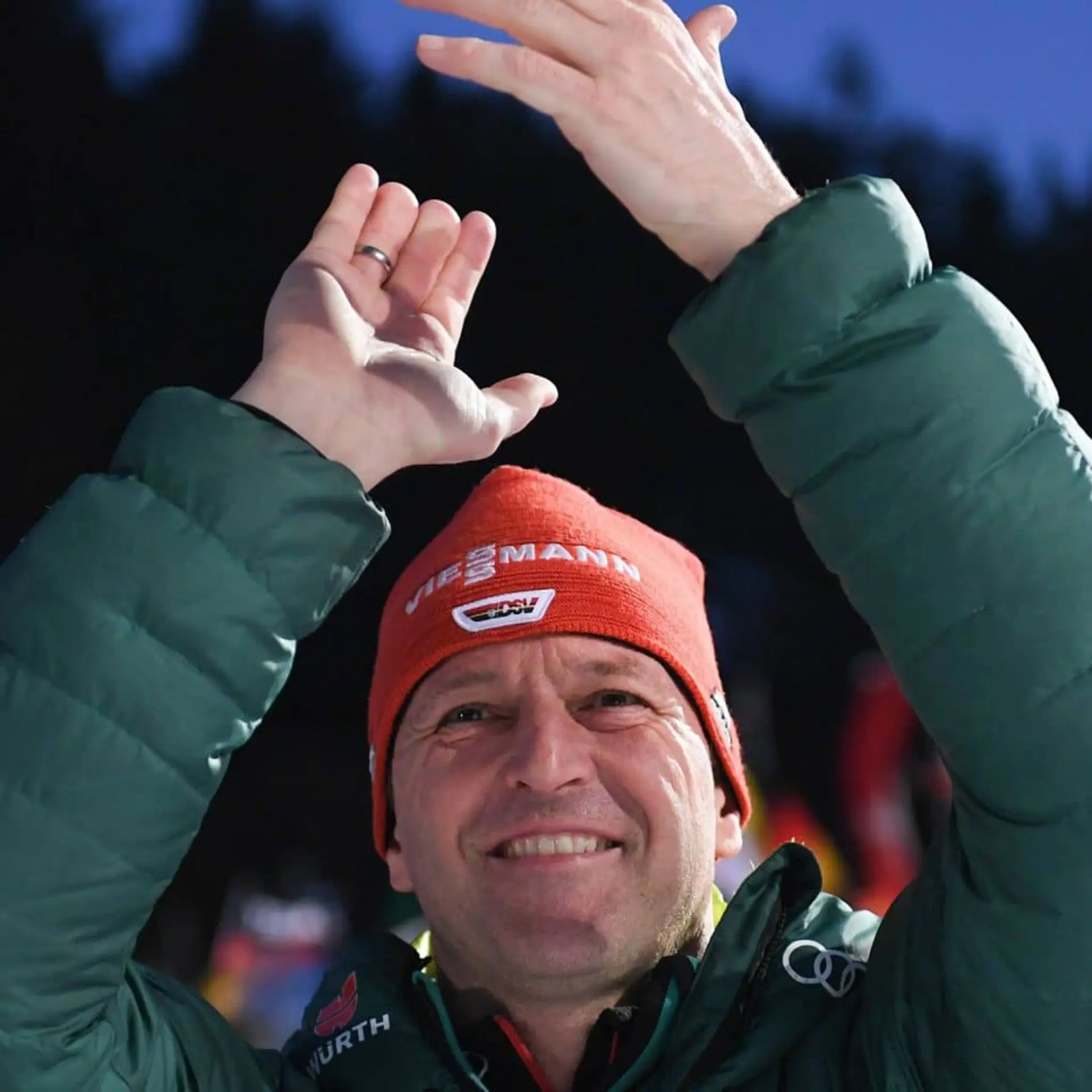 Referent Werner Schuster: Mit Erfahrung Ihr Team zum Erfolg - Ehemaliger Bundestrainer im Skispringen als Ihr Experte für Teamführung und Teambuilding.