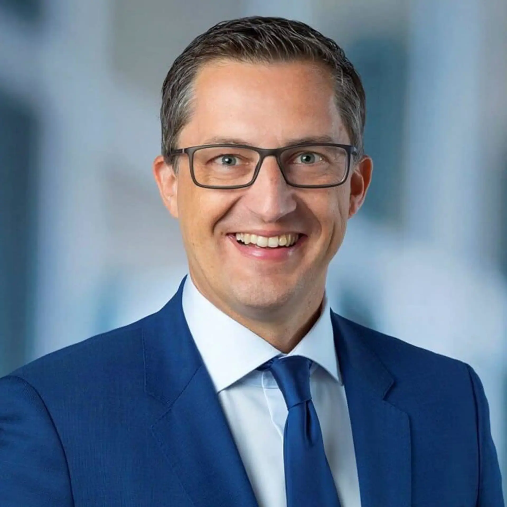 Referent Marcus K. Reif: HR-Führungskraft und Experte für People-Management zeigt Ihnen den positiven Einfluss einer modernen Personalarbeit.